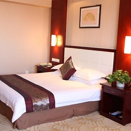 Heze Tianhong Hotel חדר תמונה