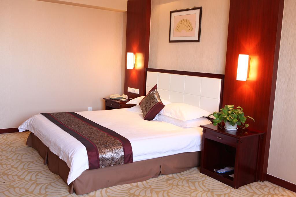Heze Tianhong Hotel חדר תמונה