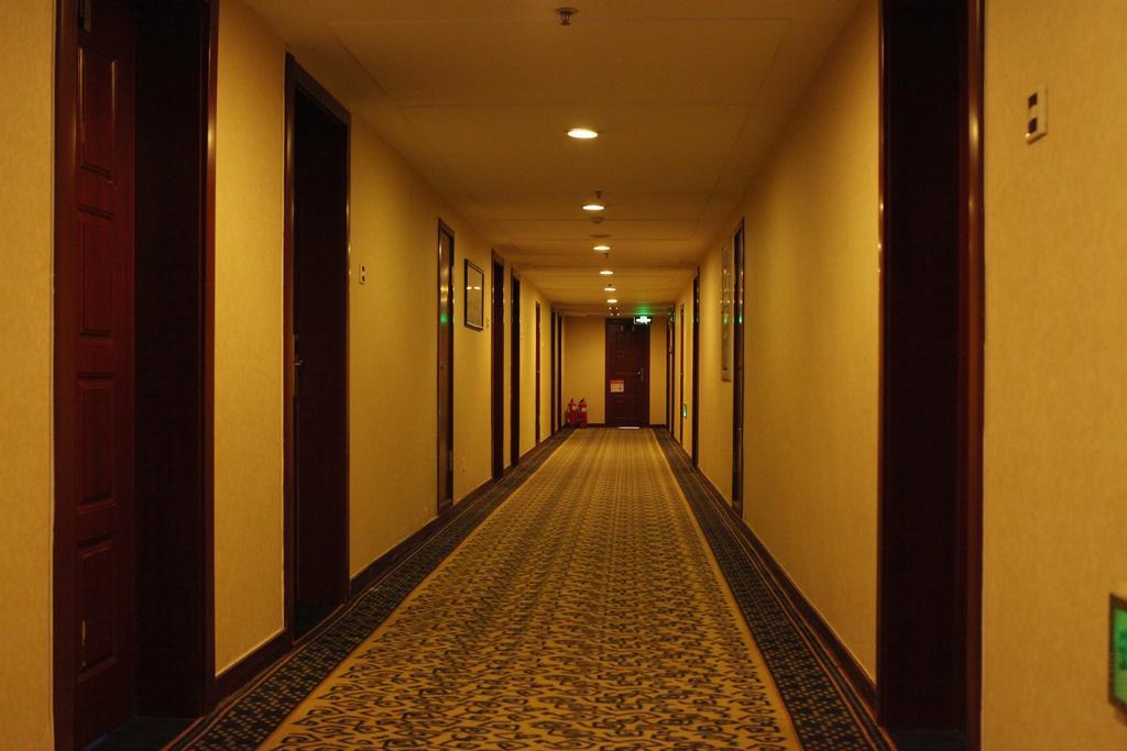 Heze Tianhong Hotel מראה חיצוני תמונה