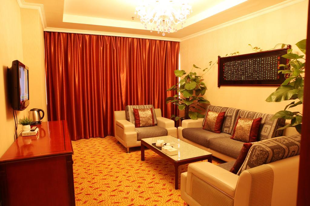 Heze Tianhong Hotel מראה חיצוני תמונה