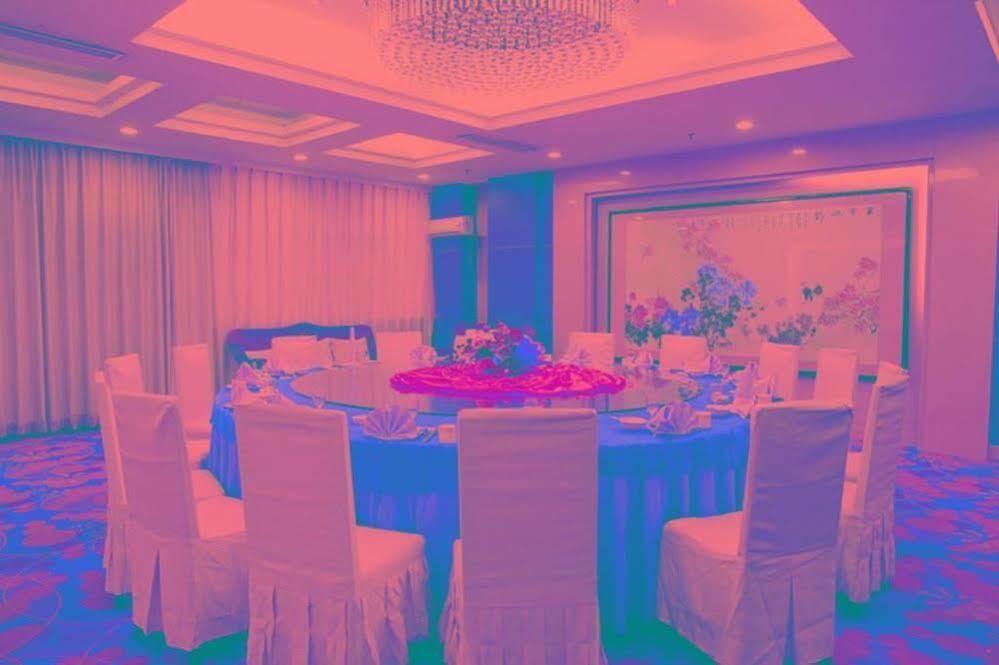 Heze Tianhong Hotel מראה חיצוני תמונה