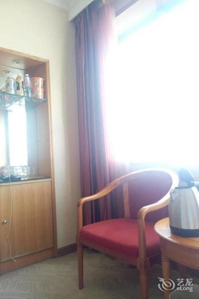 Heze Tianhong Hotel מראה חיצוני תמונה